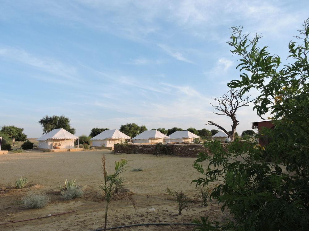 ดาโมดรา เดเสิร์ท ลักชัวรี่ แคมป์ เทนท์ Hotel ไจซัลเมอร์ ภายนอก รูปภาพ