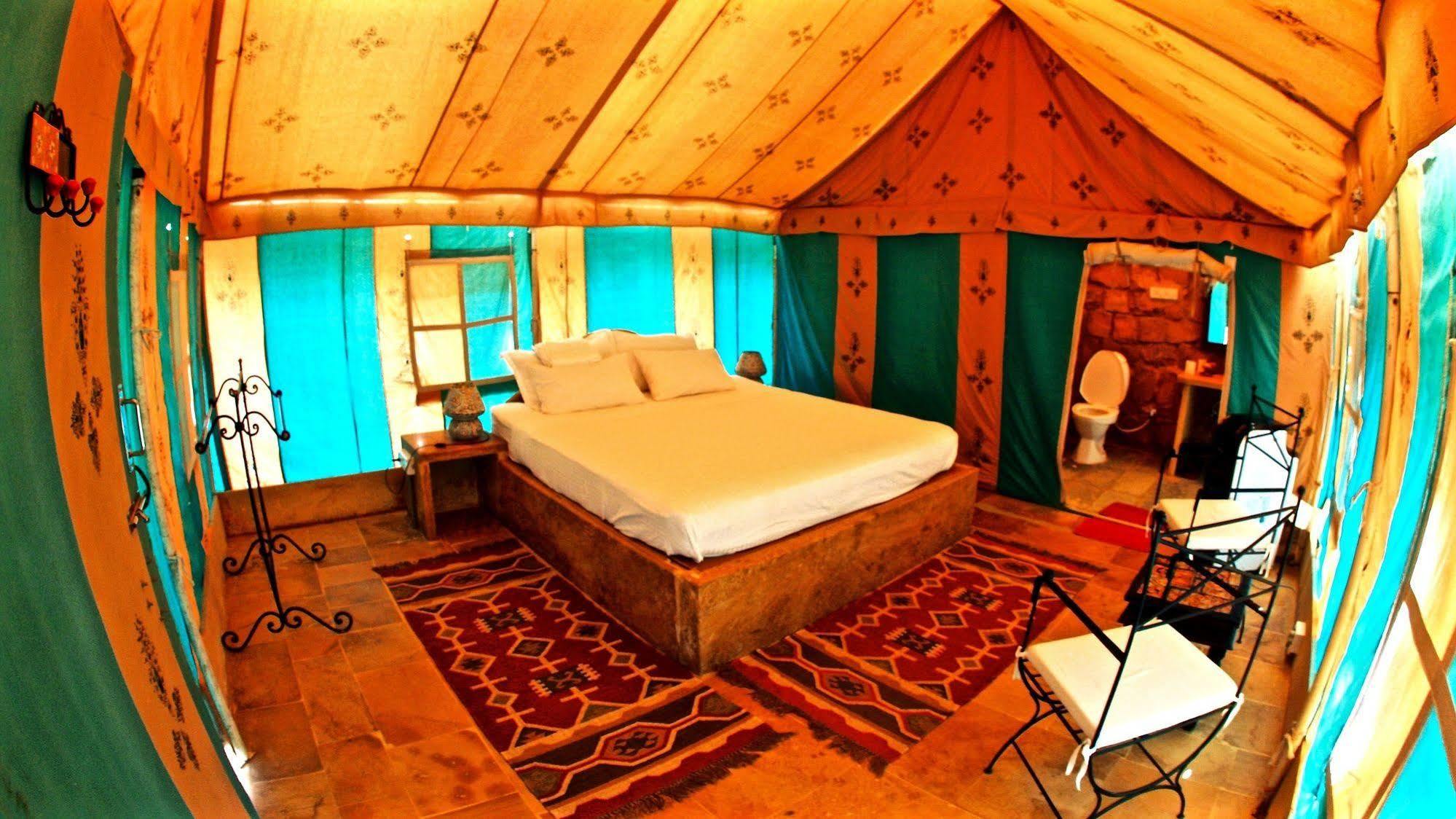 ดาโมดรา เดเสิร์ท ลักชัวรี่ แคมป์ เทนท์ Hotel ไจซัลเมอร์ ภายนอก รูปภาพ