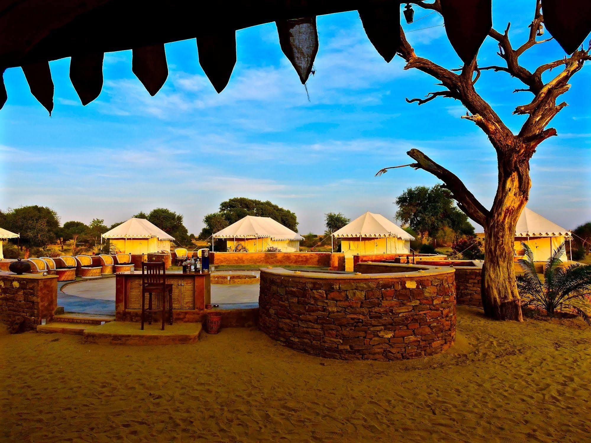 ดาโมดรา เดเสิร์ท ลักชัวรี่ แคมป์ เทนท์ Hotel ไจซัลเมอร์ ภายนอก รูปภาพ